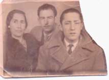 Presentación Machado con sus hijos, Miguel Rosales y Antonio Rosales