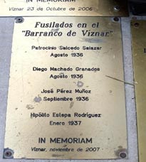 Placa personas fusiladas - Entre Víznar y Alfacar